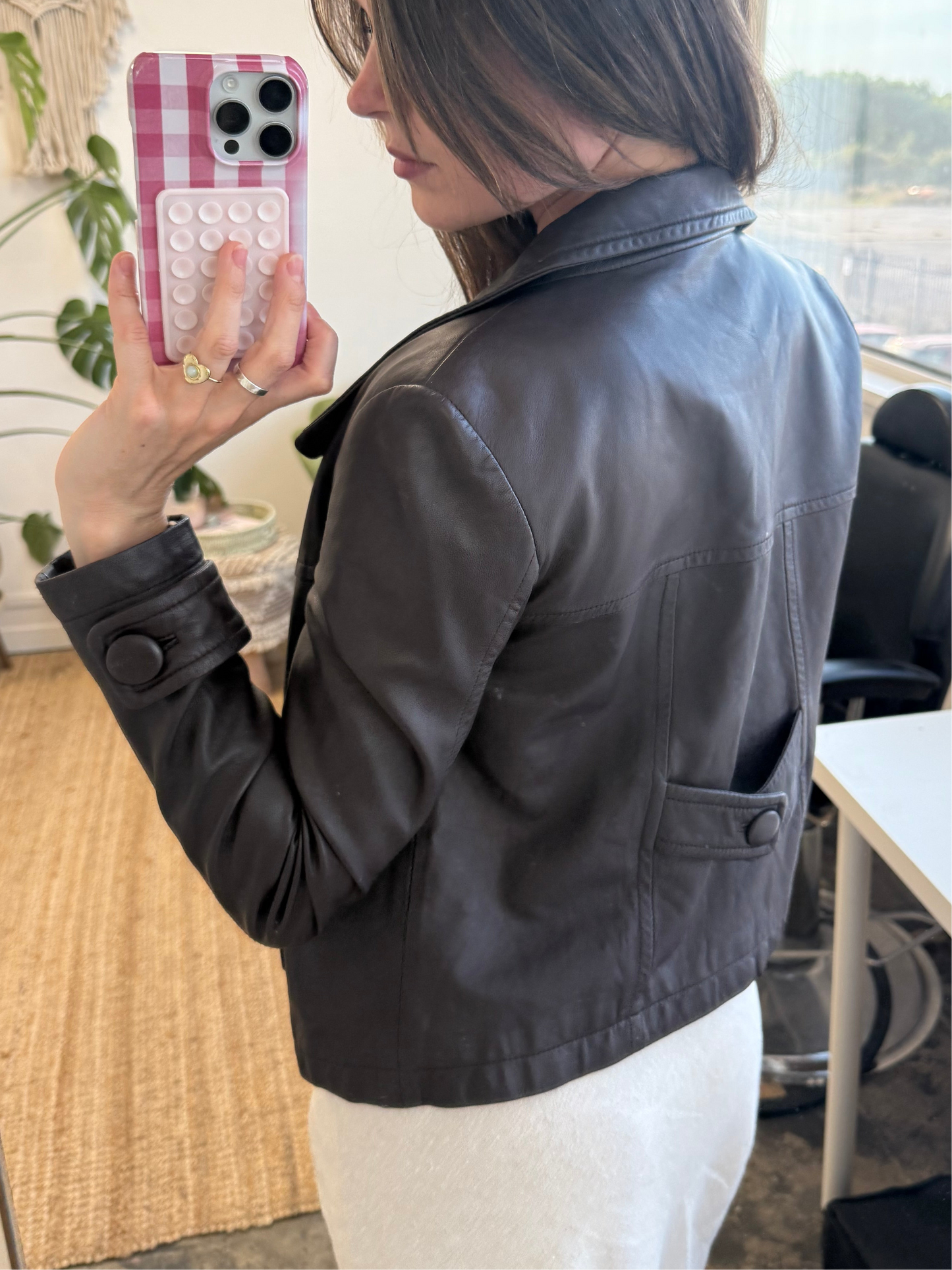 FITTED BROWN LEATHER JACKET