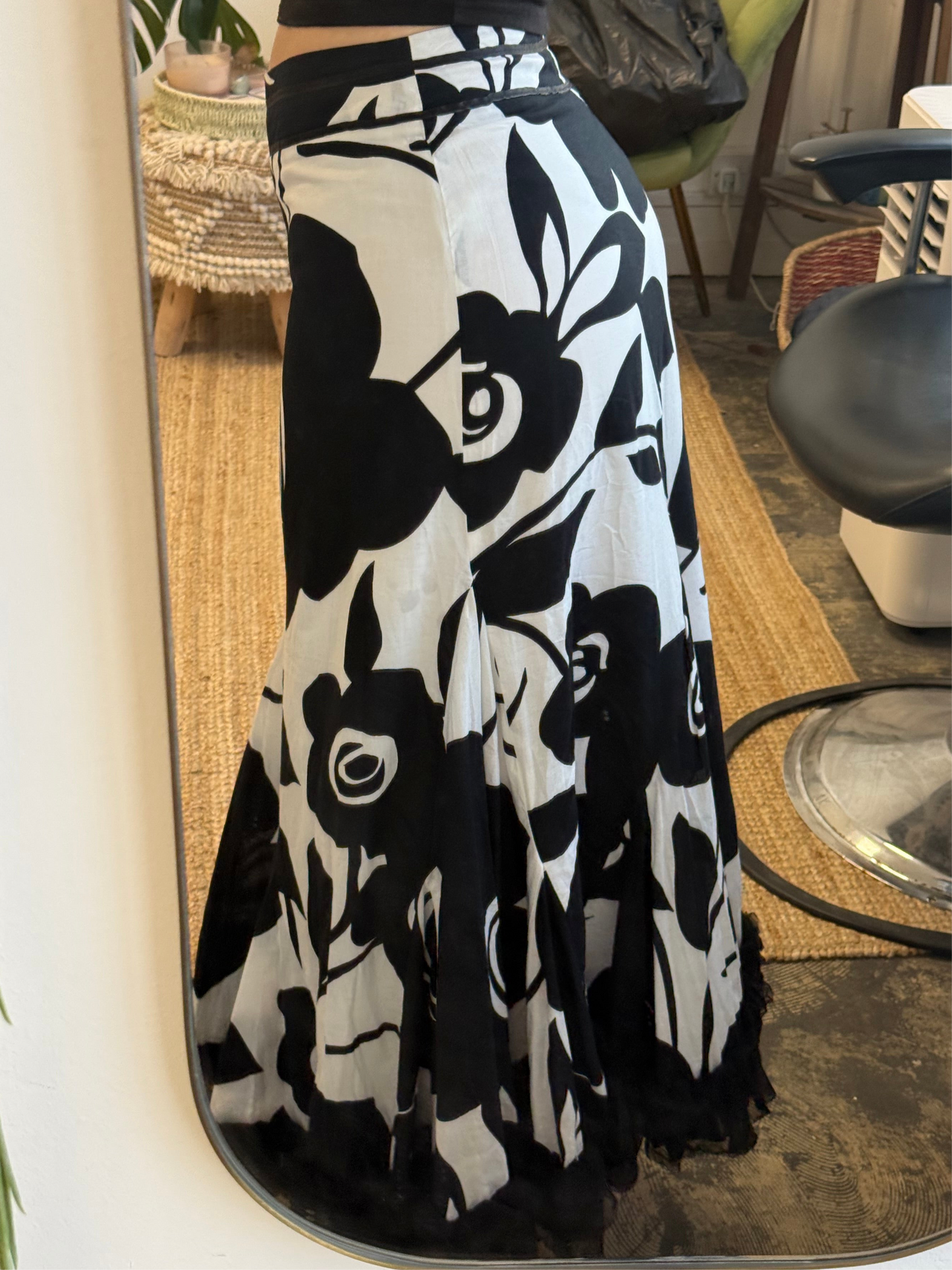 MAXI RUFFLED SKIRT