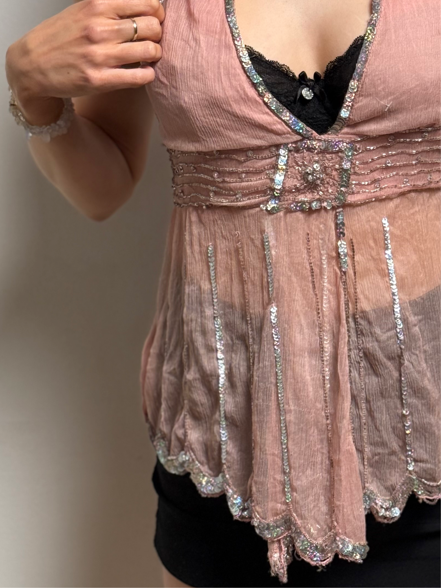 SEQUIN SHEER HALTERNECK
