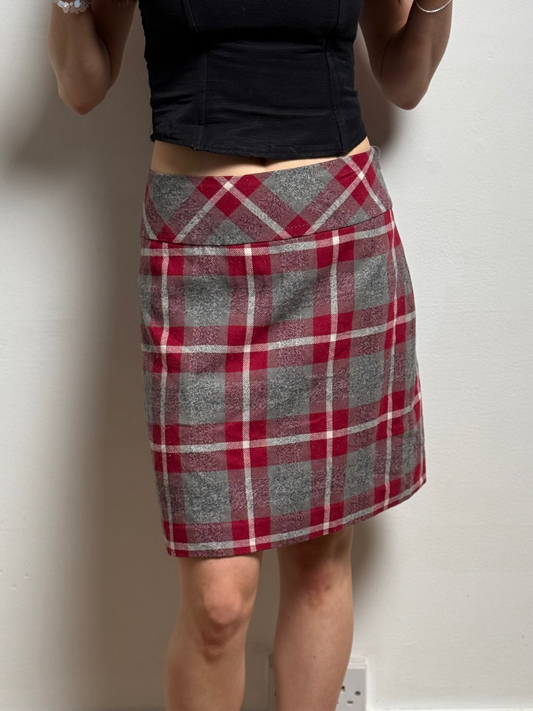 RED PLAID SKIRT